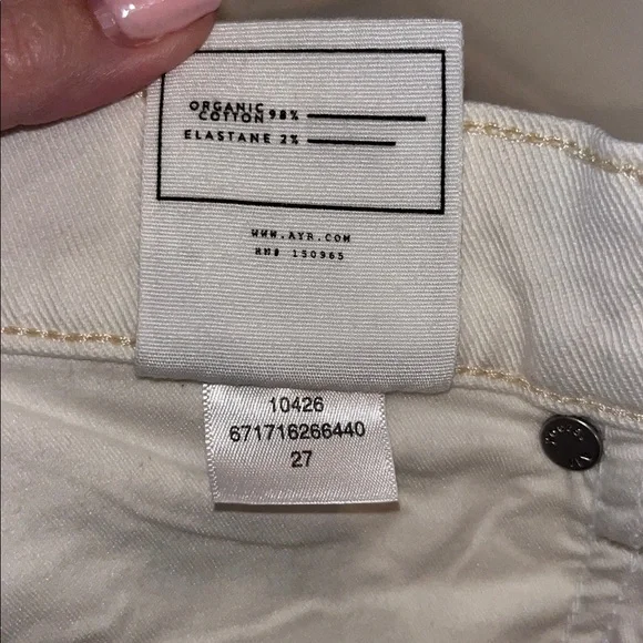 Ayr The Secret Sauce in crème soda | size 27 - Picture 6 of 11